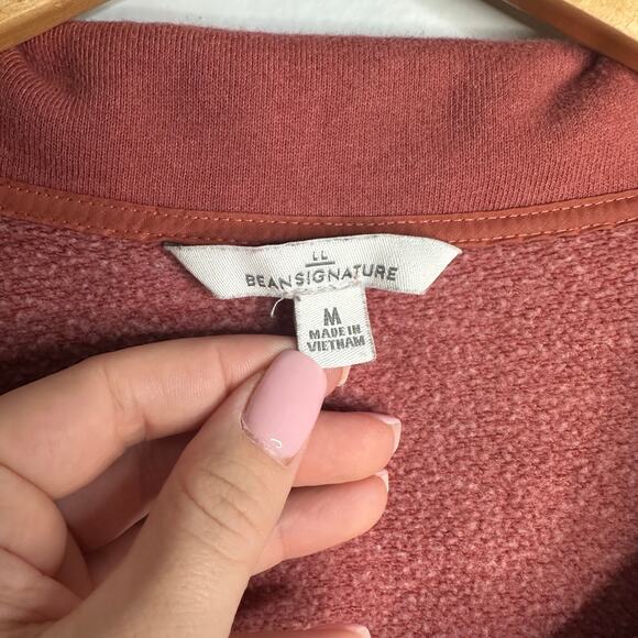 L.L Bean Signature Women's Pink 1/4 Zip Pullover Pouch Pocket detail Size M - Picture 2 of 8